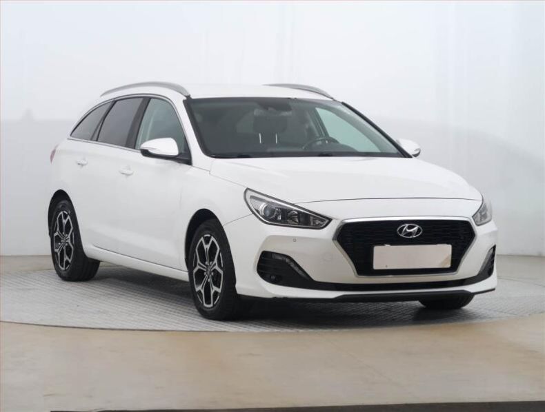 Hyundai i30 - hlavní foto