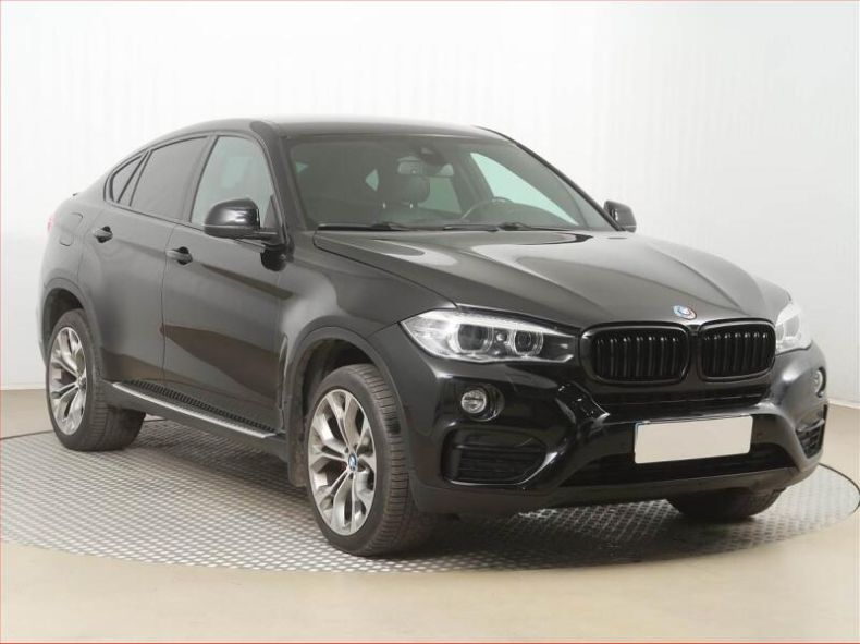 BMW X6 - hlavní foto