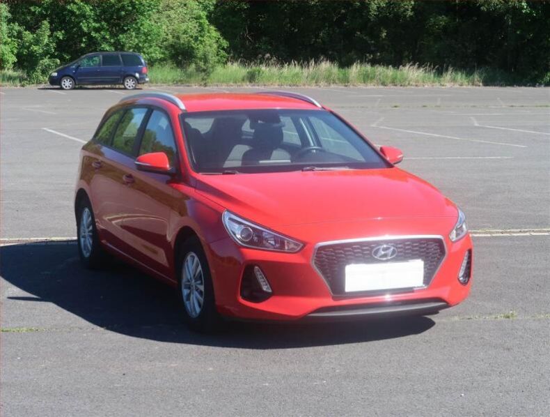 Hyundai i30 - hlavní foto