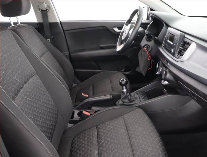 Kia Rio - hlavní fotka