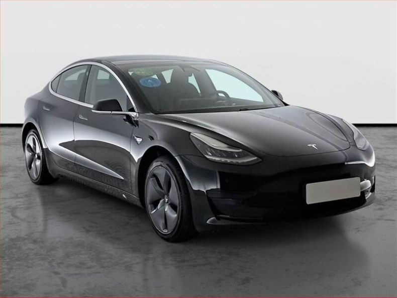 Tesla Model 3 - hlavní fotka