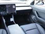 Tesla Model 3 - fotka číslo 7