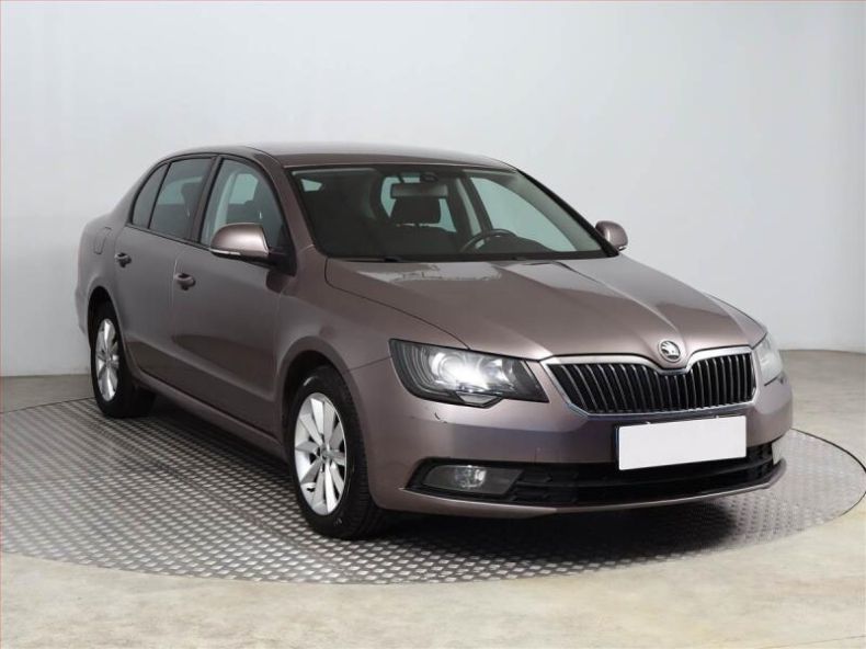 Škoda Superb - hlavní fotka inzerátu