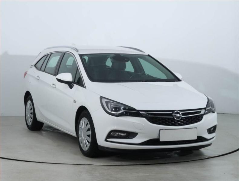 Opel Astra - hlavní foto