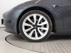 Tesla Model 3 - fotka číslo 14