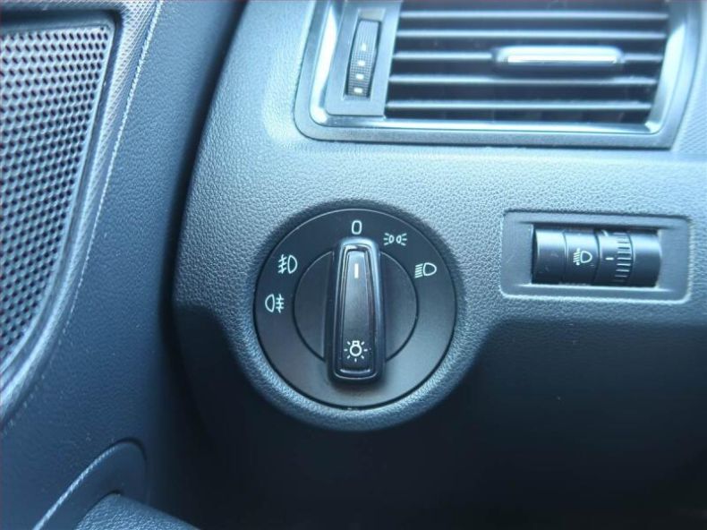 Škoda Rapid - hlavní fotka