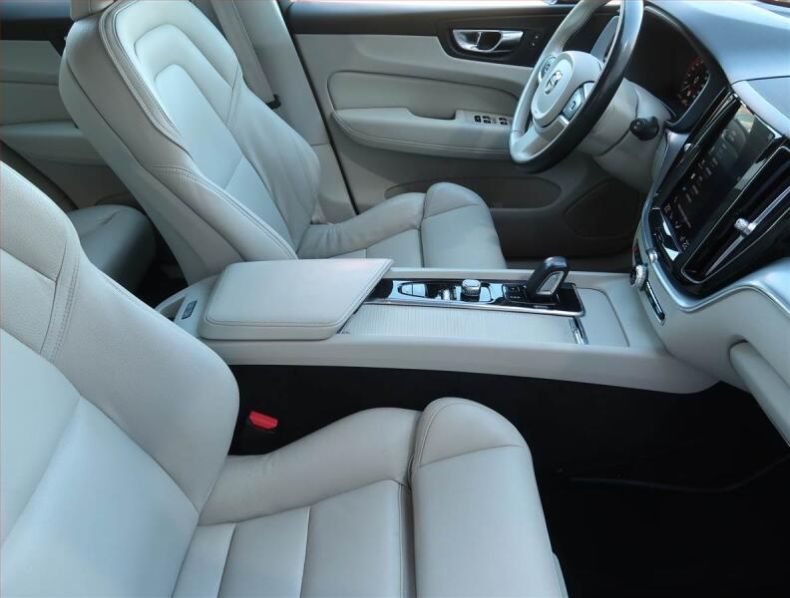 Volvo XC60 - hlavní fotka