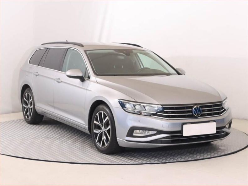 Volkswagen Passat - hlavní fotka inzerátu
