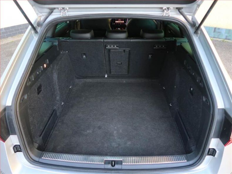 Škoda Superb - hlavní fotka