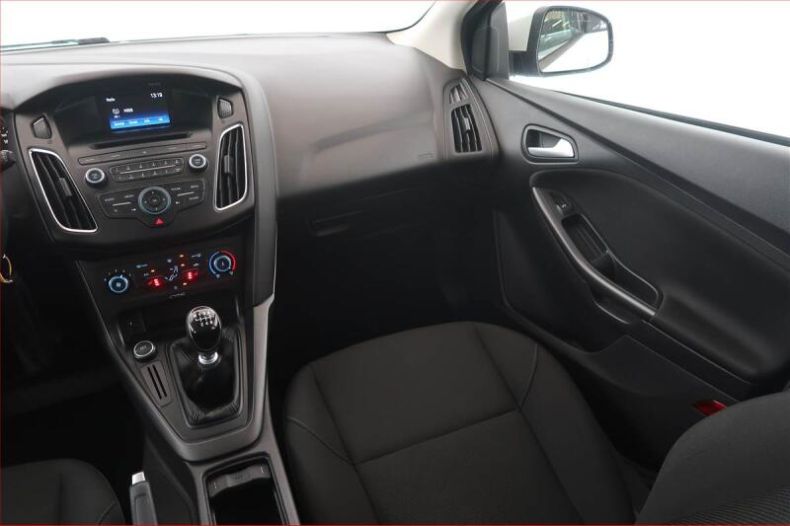 Ford Focus - hlavní fotka