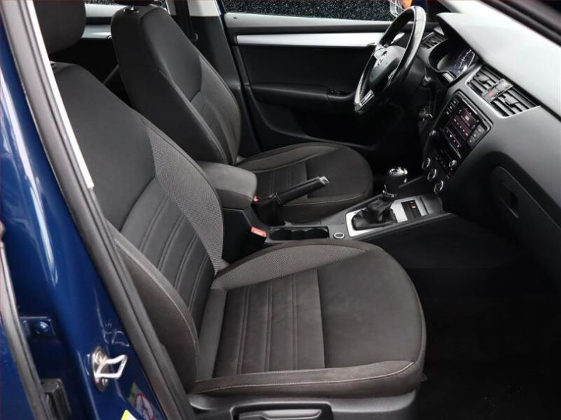Škoda Octavia - hlavní fotka