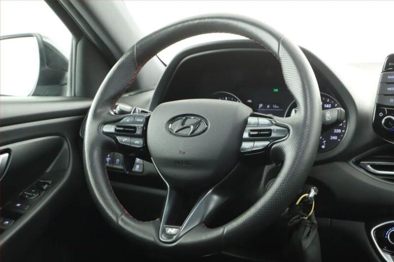 Hyundai i30 - hlavní fotka
