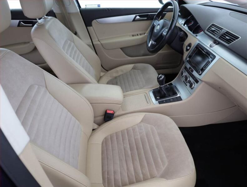 Volkswagen Passat - hlavní fotka