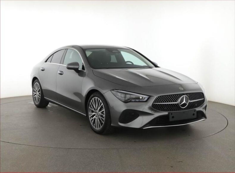 Mercedes Třída CLA - hlavní foto
