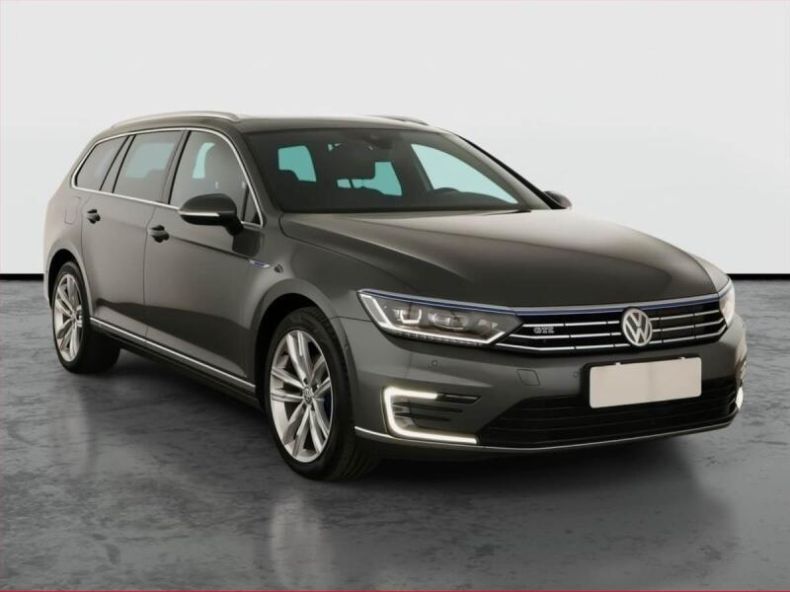 Volkswagen Passat - hlavní fotka inzerátu