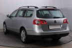 Volkswagen Passat - fotka číslo 3