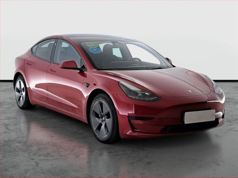 Tesla Model 3 - hlavní foto