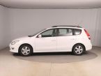 Hyundai i30 - fotka číslo 2