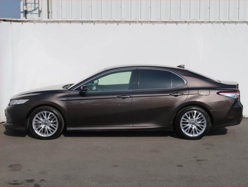 Toyota Camry - hlavní fotka