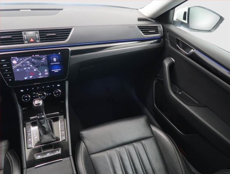 Škoda Superb - hlavní fotka