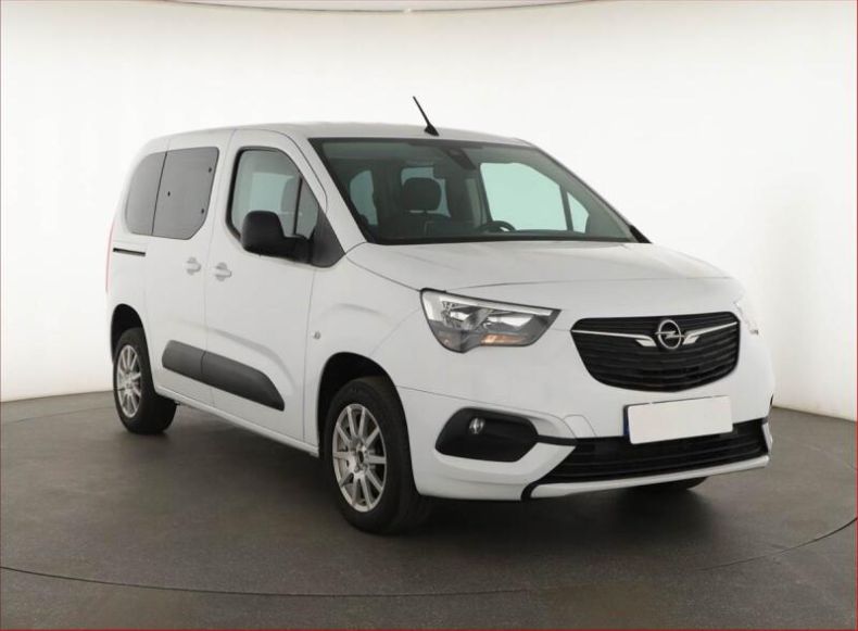Opel Combo - hlavní foto