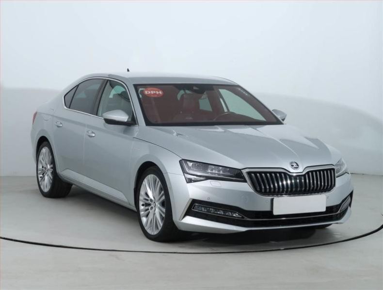 Škoda Superb - hlavní fotka