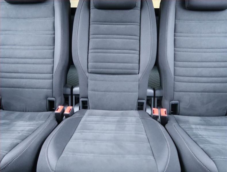 Volkswagen Touran - hlavní fotka