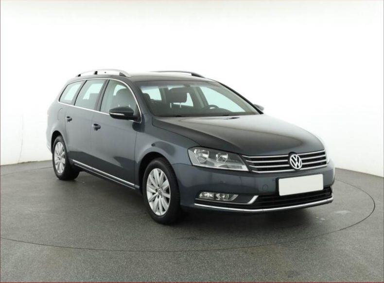 Volkswagen Passat - hlavní fotka inzerátu