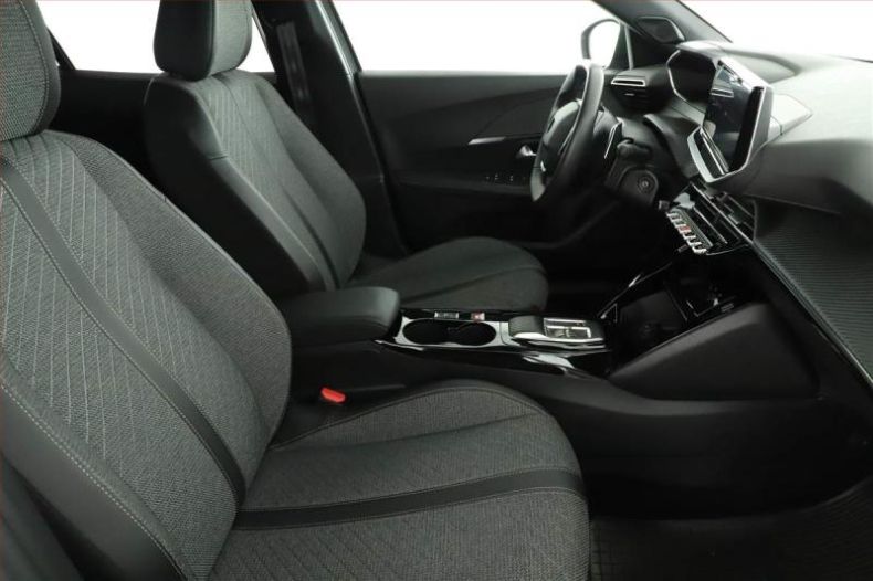 Peugeot 2008 - hlavní fotka