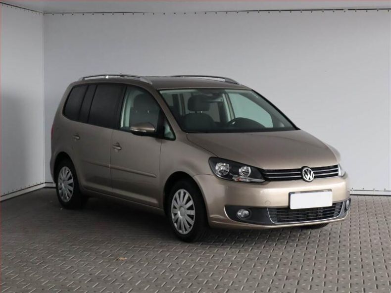 Volkswagen Touran - hlavní foto