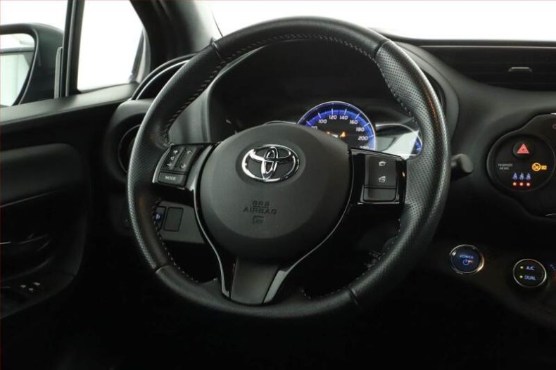 Toyota Yaris - hlavní fotka
