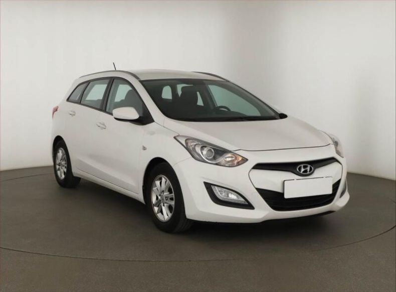 Hyundai i30 - hlavní foto