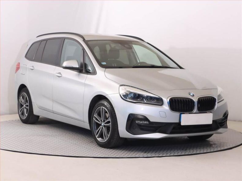 BMW Řada 2 - hlavní foto