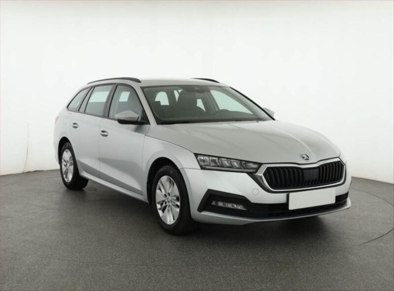 Škoda Octavia - hlavní fotka