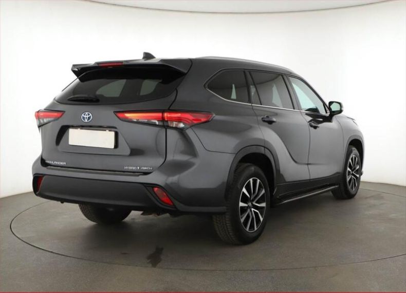 Toyota Highlander - hlavní fotka