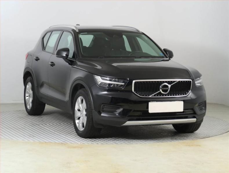 Volvo XC40 - hlavní foto