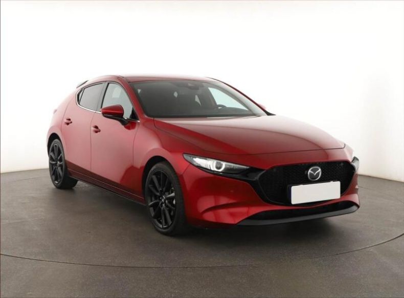 Mazda 3 - hlavní fotka