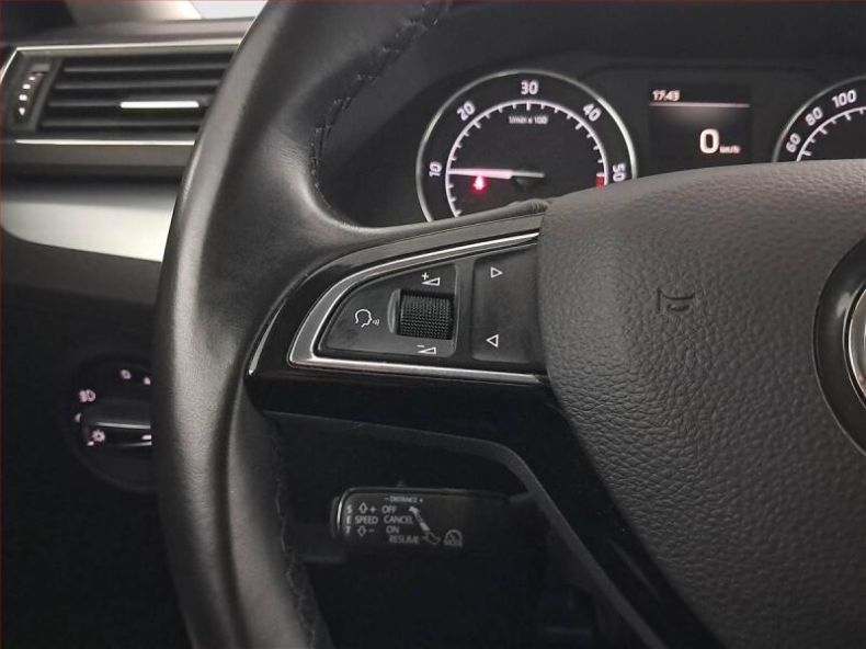 Škoda Superb - hlavní fotka