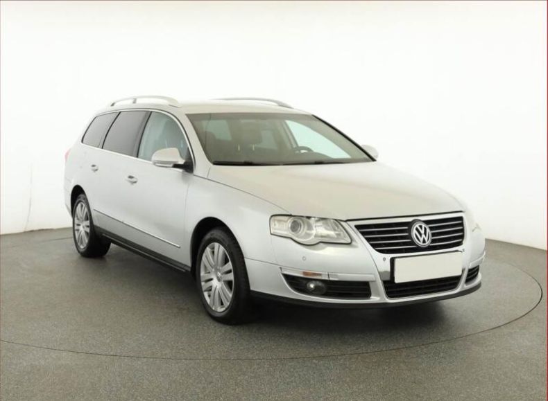 Volkswagen Passat - hlavní foto