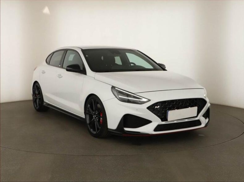 Hyundai i30 - hlavní foto
