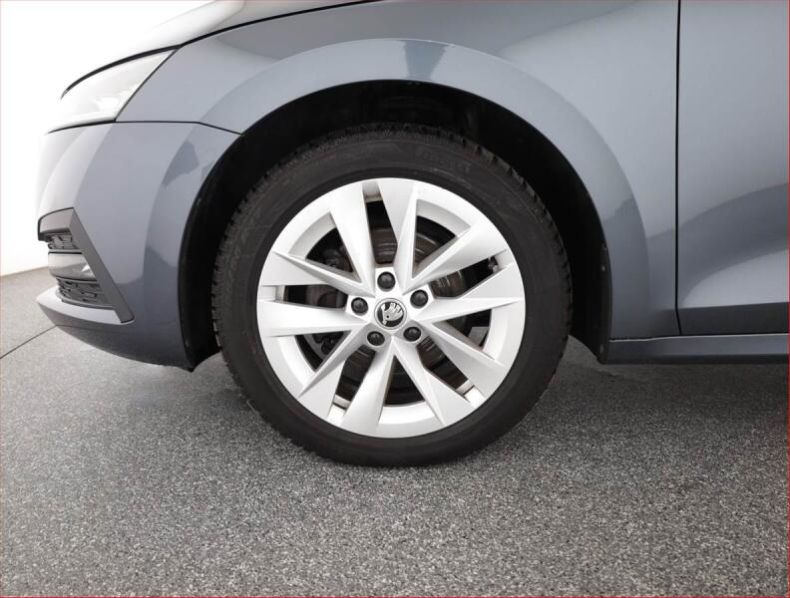 Škoda Octavia - hlavní fotka