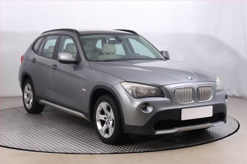 BMW X1 - hlavní foto