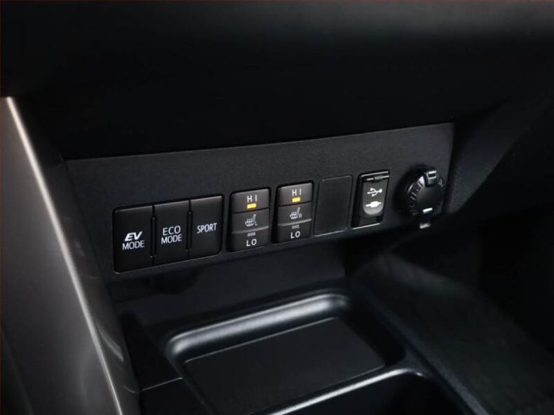 Toyota RAV 4 - hlavní fotka