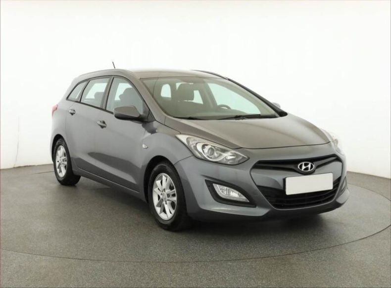 Hyundai i30 - hlavní foto