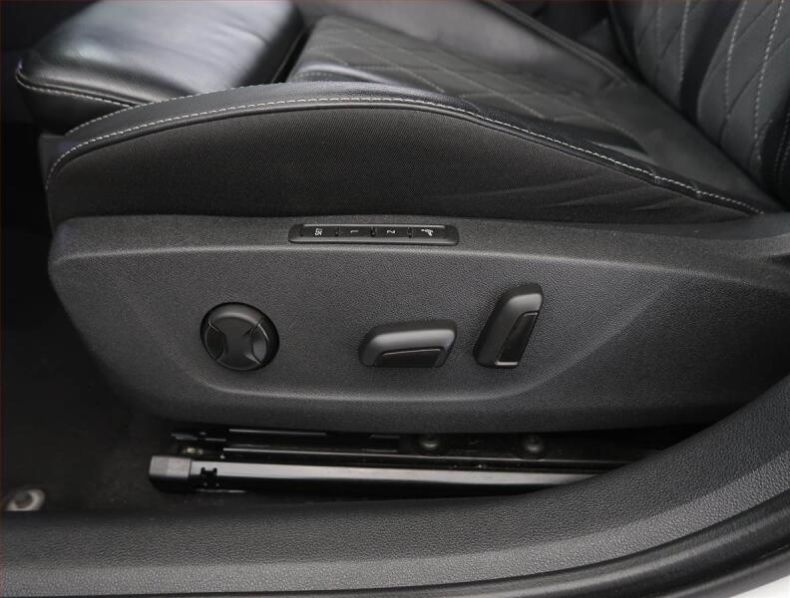 Škoda Octavia - hlavní fotka