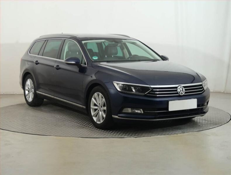 Volkswagen Passat - hlavní foto