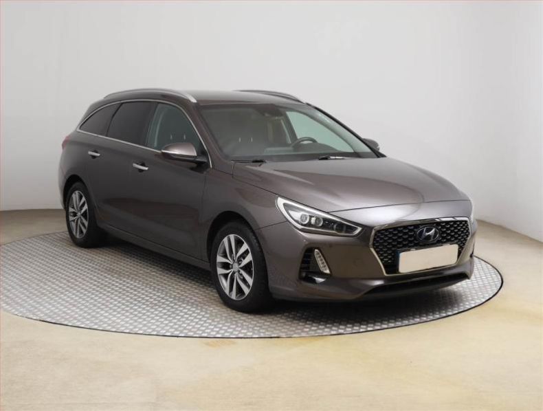 Hyundai i30 - hlavní foto