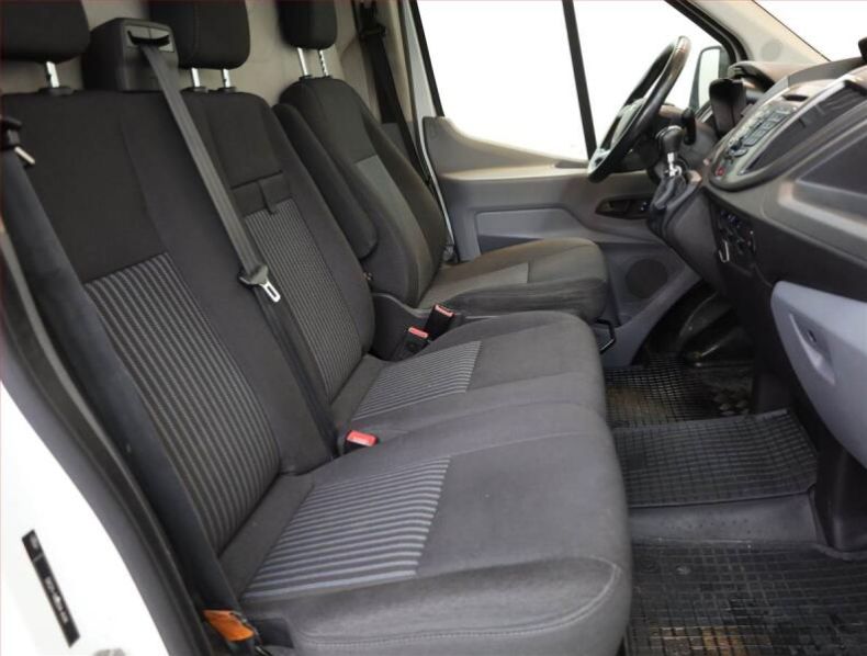 Ford Transit - hlavní fotka