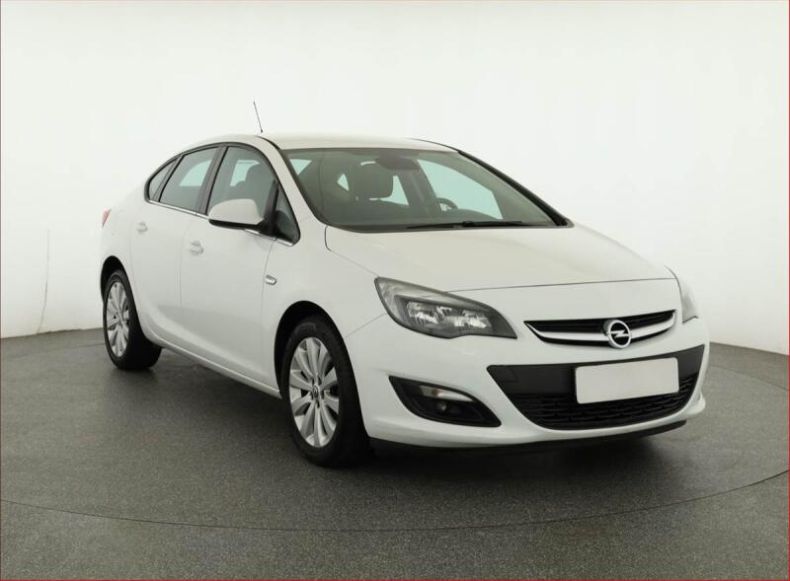 Opel Astra - hlavní fotka inzerátu