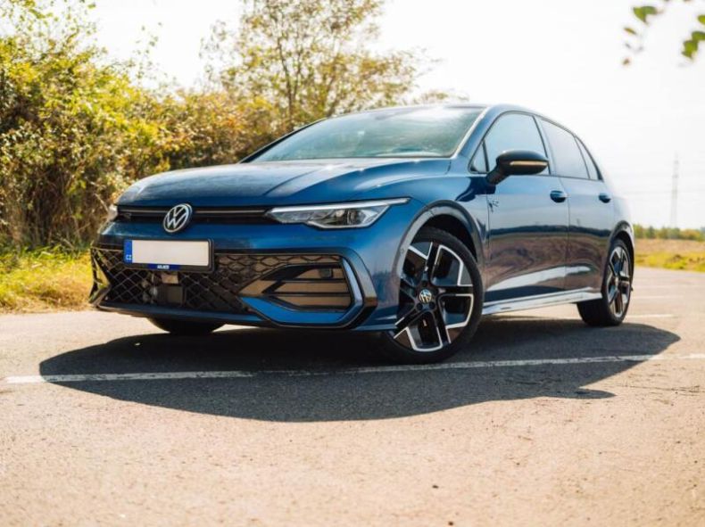 Volkswagen Golf - hlavní foto